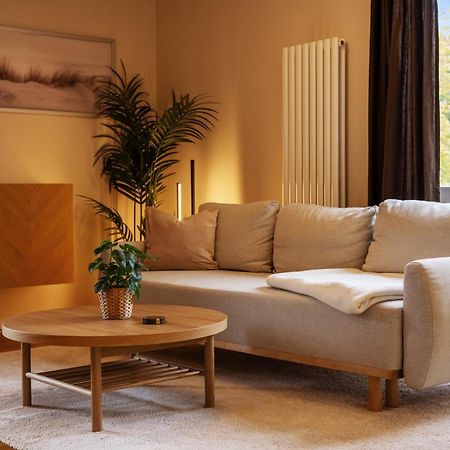 Edler Wohnraum Schwanenteich-Oase Mit Balkon, Kaffeevollautomat, Lift & Parkplatz Apartment Zwickau Luaran gambar