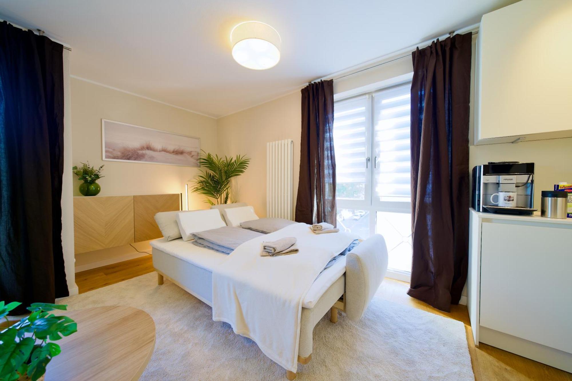 Edler Wohnraum Schwanenteich-Oase Mit Balkon, Kaffeevollautomat, Lift & Parkplatz Apartment Zwickau Luaran gambar